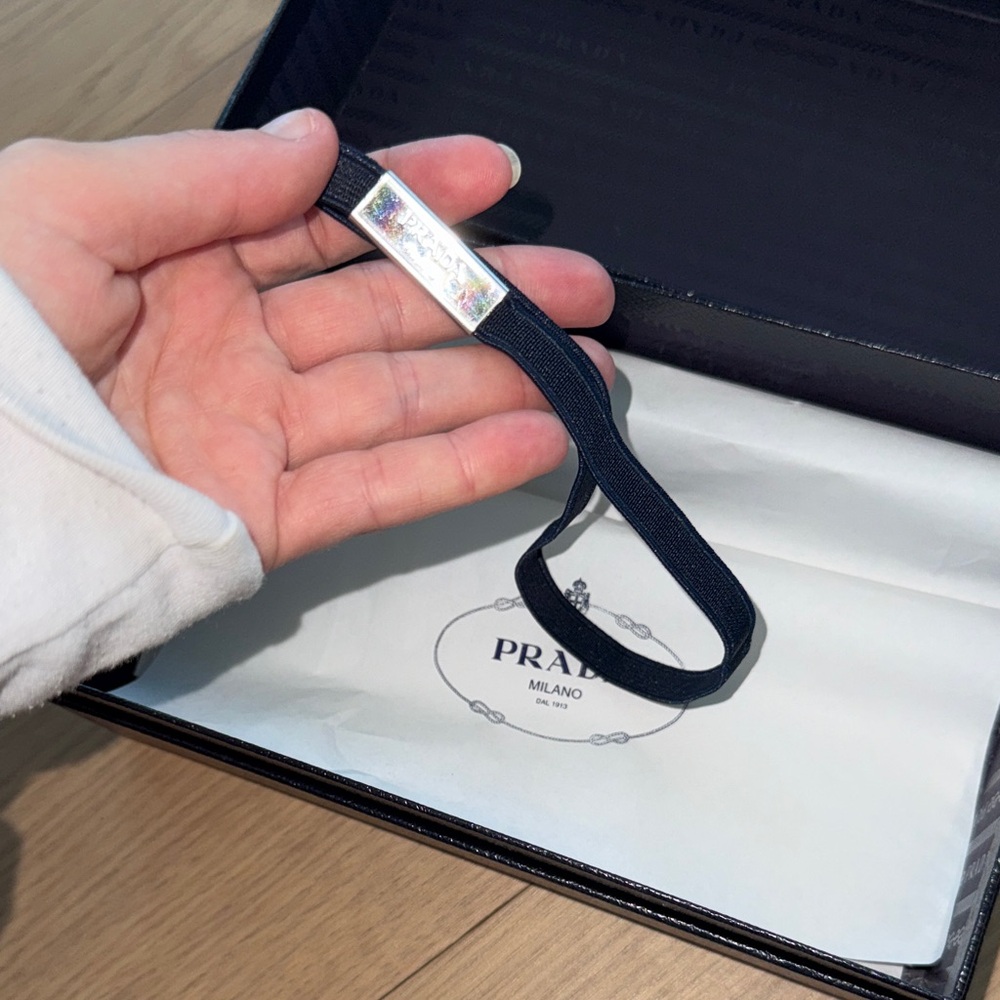 Prada Gift Box - Dark Navy with closure band and tissue paper - Picture 5 of 8